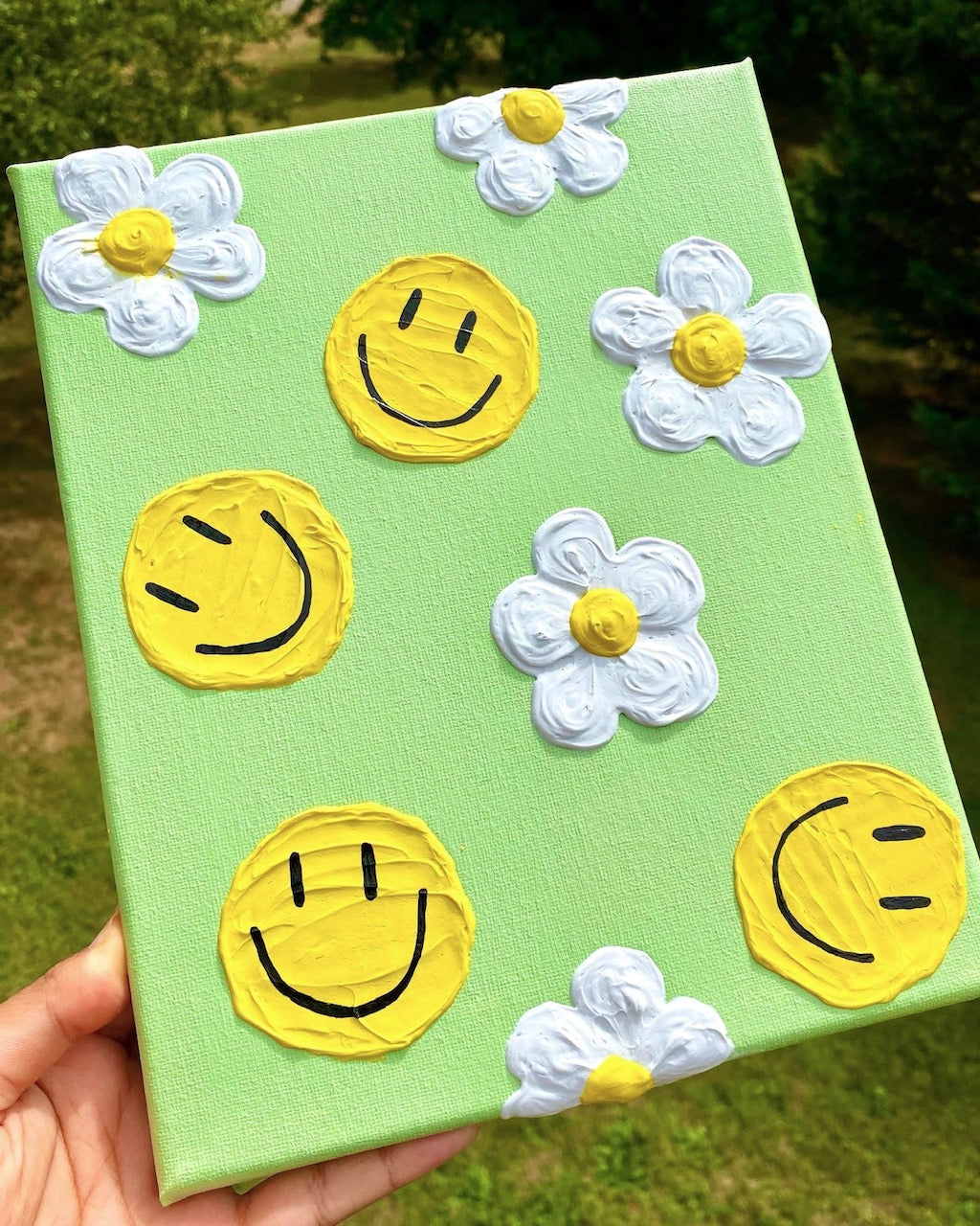 Smiley Lime Daisies