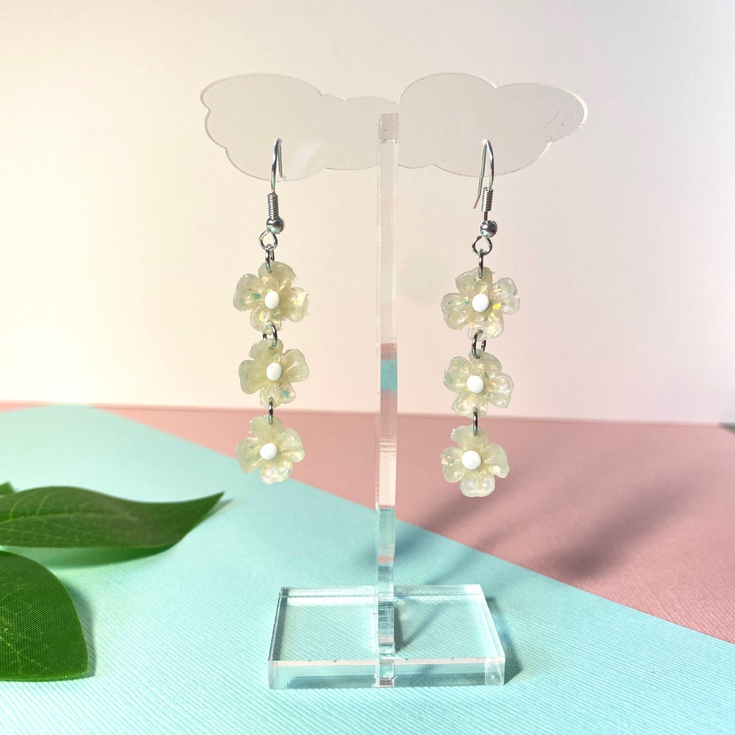 Dangle Daisies Earrings