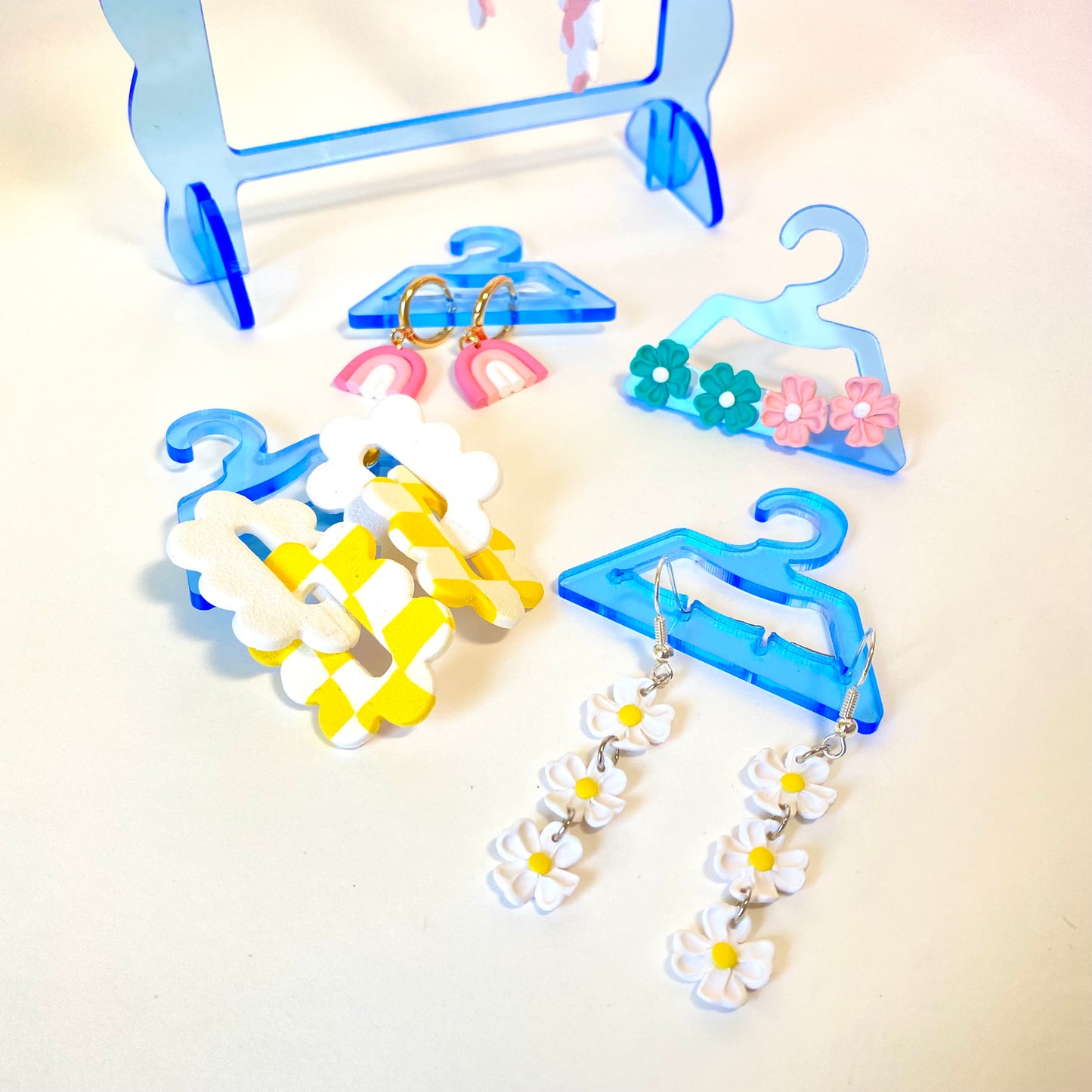 Cloud Earrings Stand