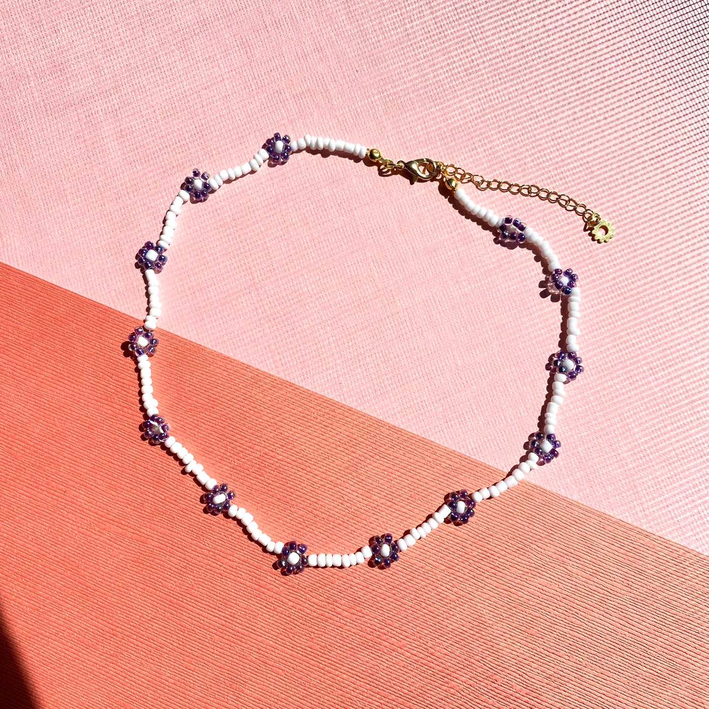 Bold Daisies Necklace