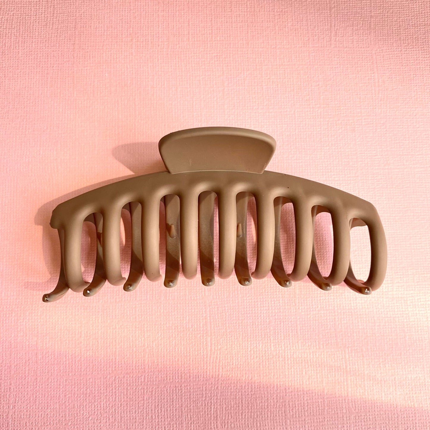 Bold Claw Clips