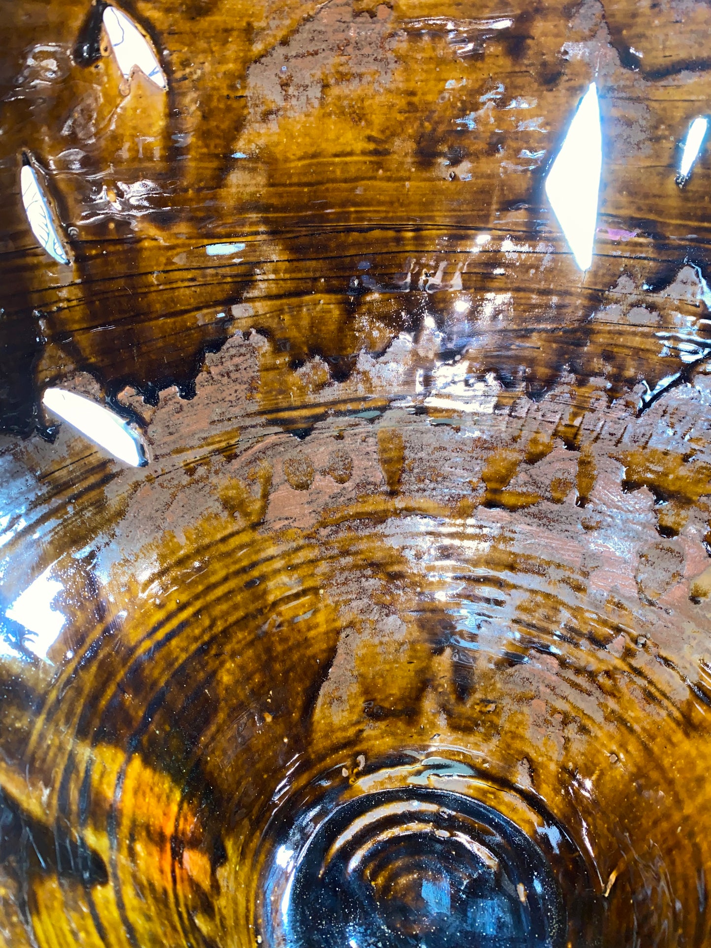 Drippy Honey Vase