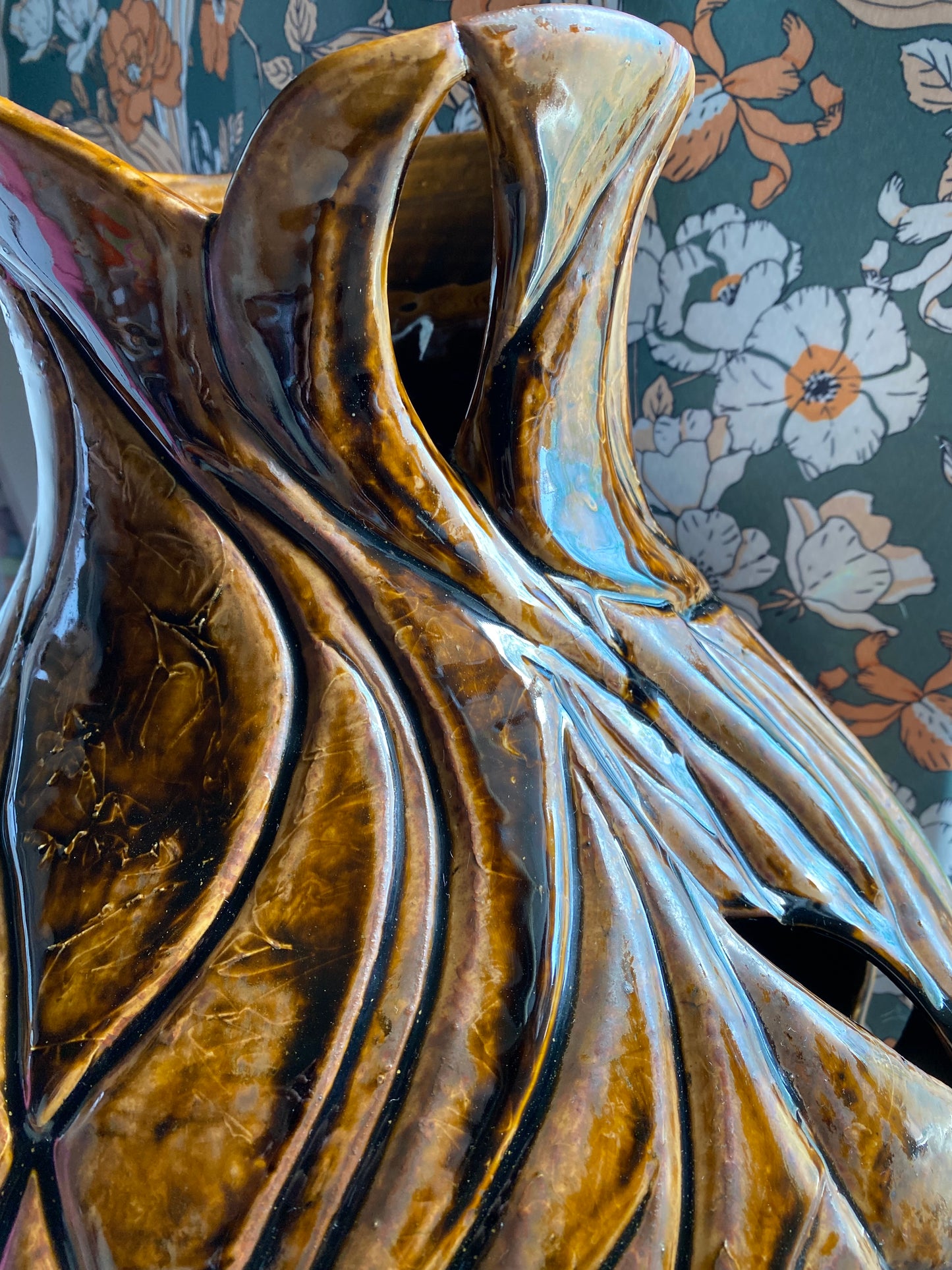Drippy Honey Vase