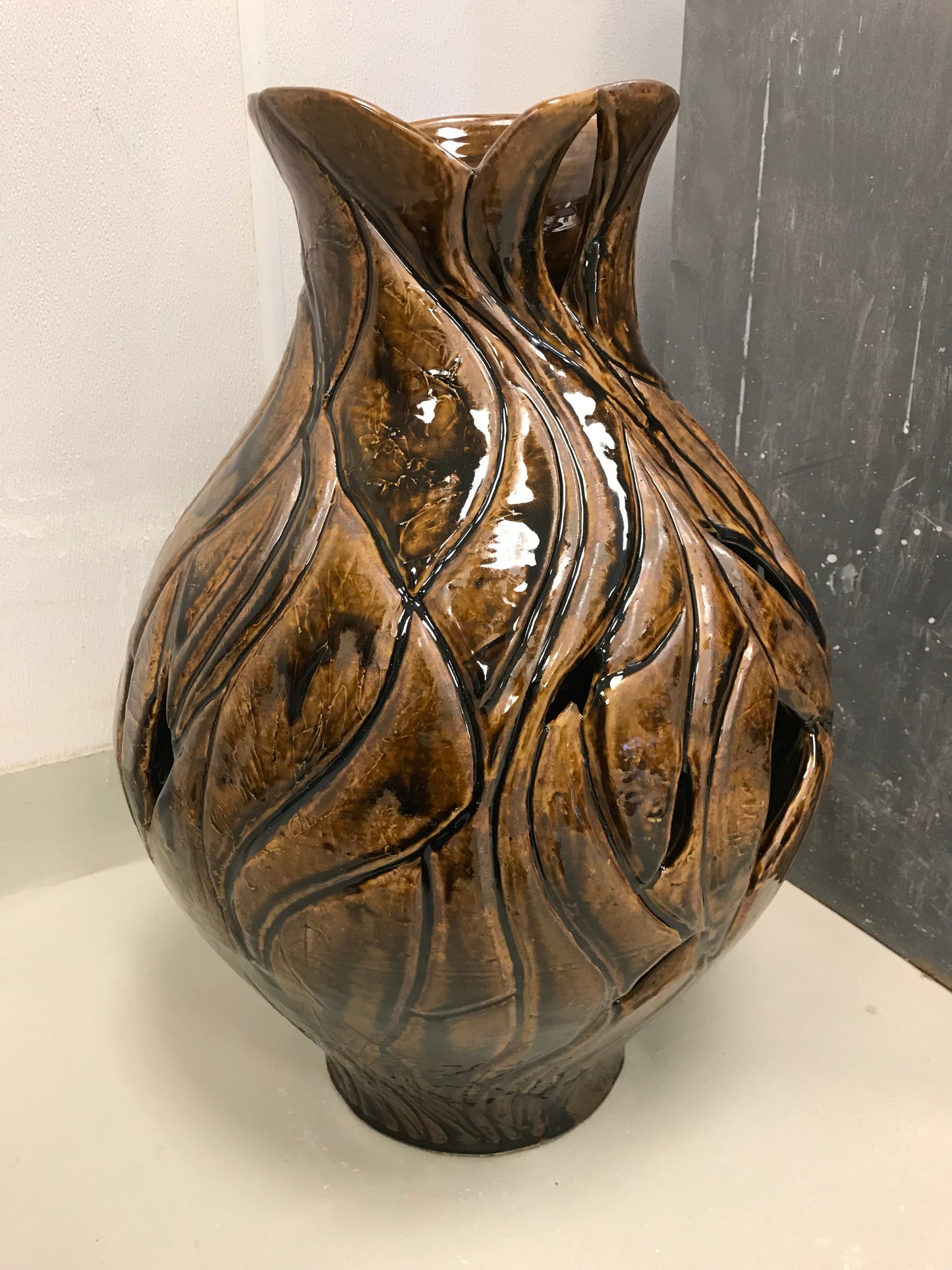 Drippy Honey Vase